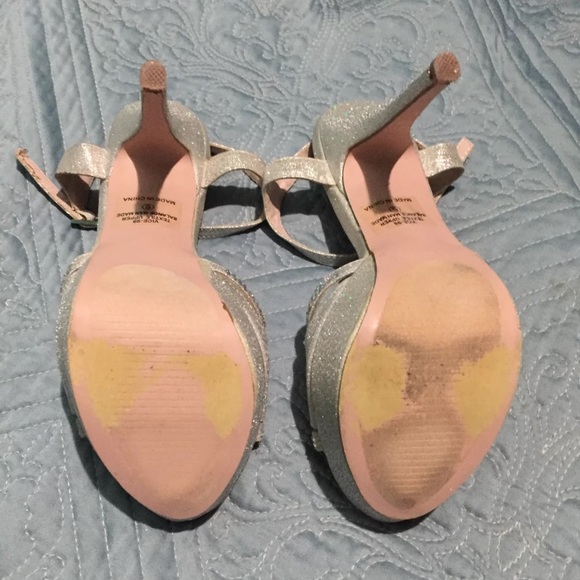 Silver glittery heels - Picture 4 of 5